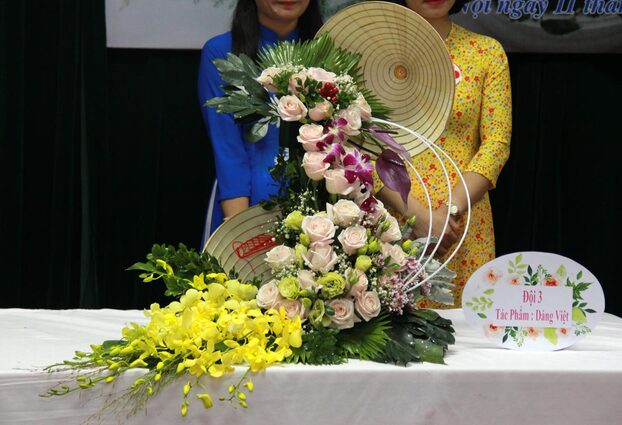 Cắm hoa nghệ thuật theo chủ đề 